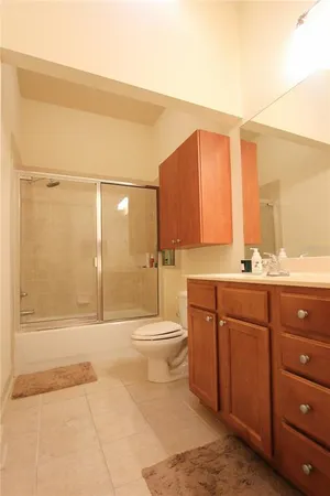 $2,300 | 3517 Northwest 104th Drive, Gainesville, FL 32606