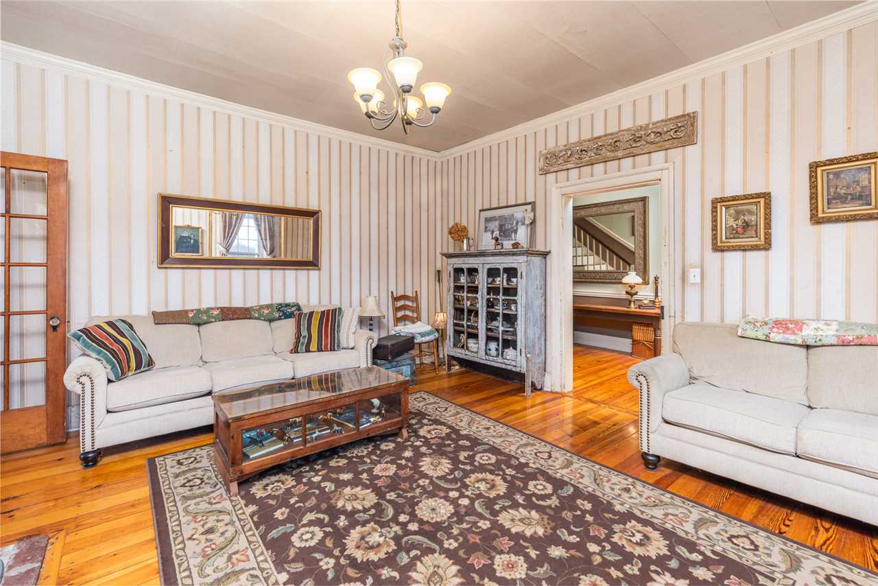 153 Sugar Loaf Road Staunton, VA 24401 - Photo 6 of 50 Gallery Image 6