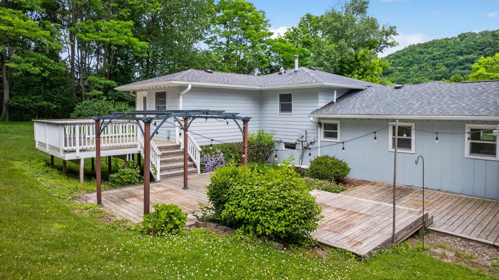 1613 Gilmore Valley Road Winona, MN 55987 - Photo 47 of 93