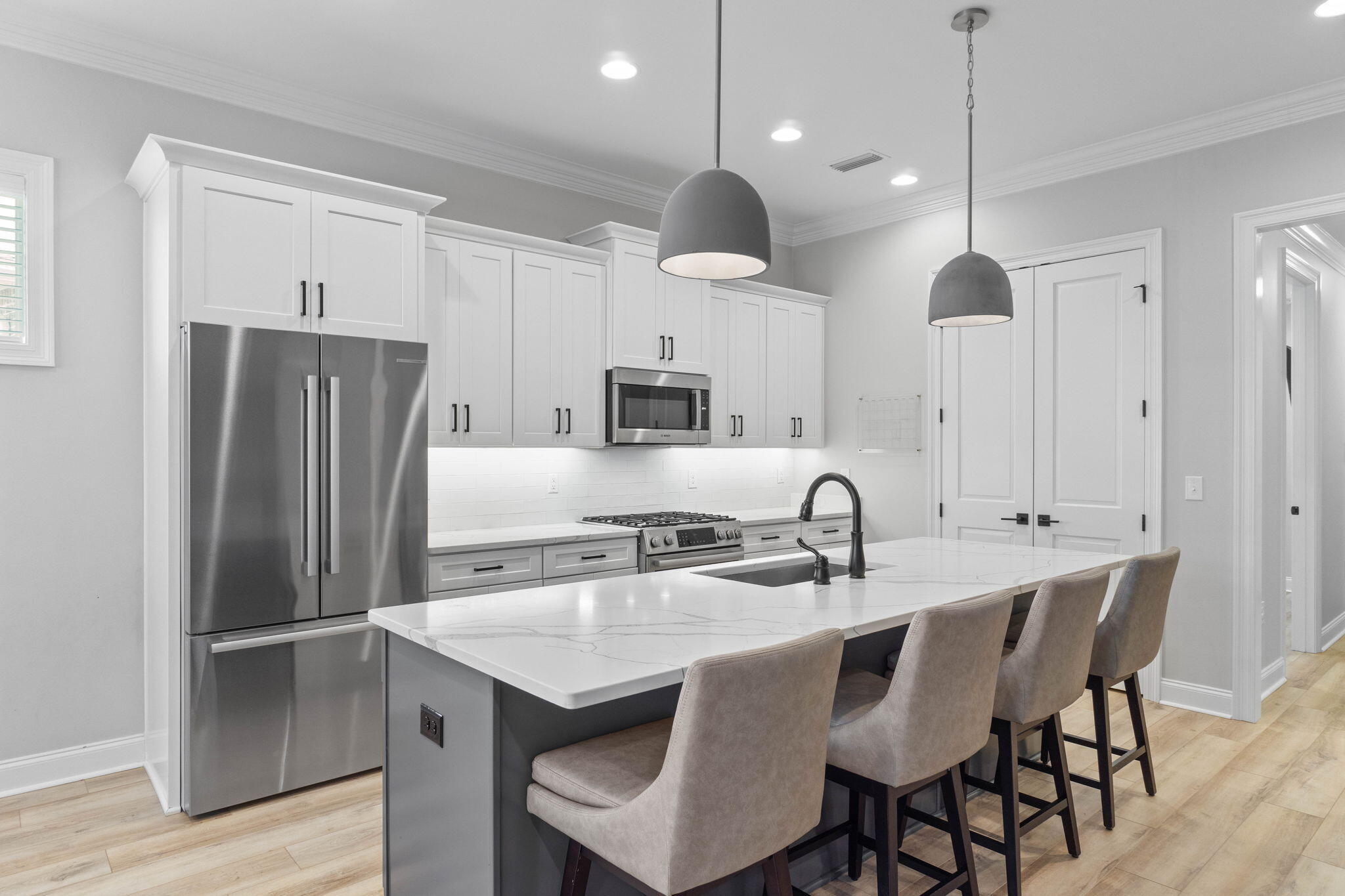 151 Raiders Trail Valparaiso, FL 32580 - Photo 11 of 32 Kitchen