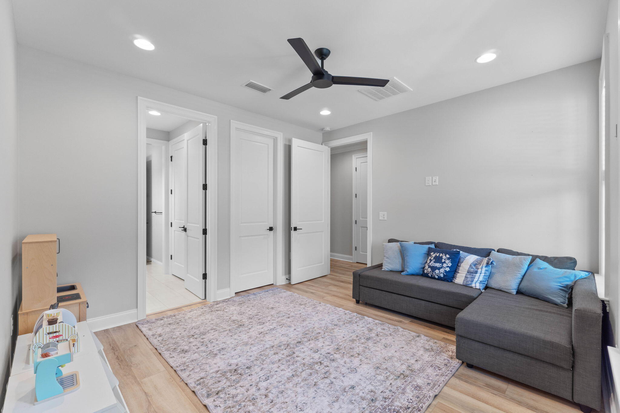 151 Raiders Trail Valparaiso, FL 32580 - Photo 18 of 32 Bedroom 1