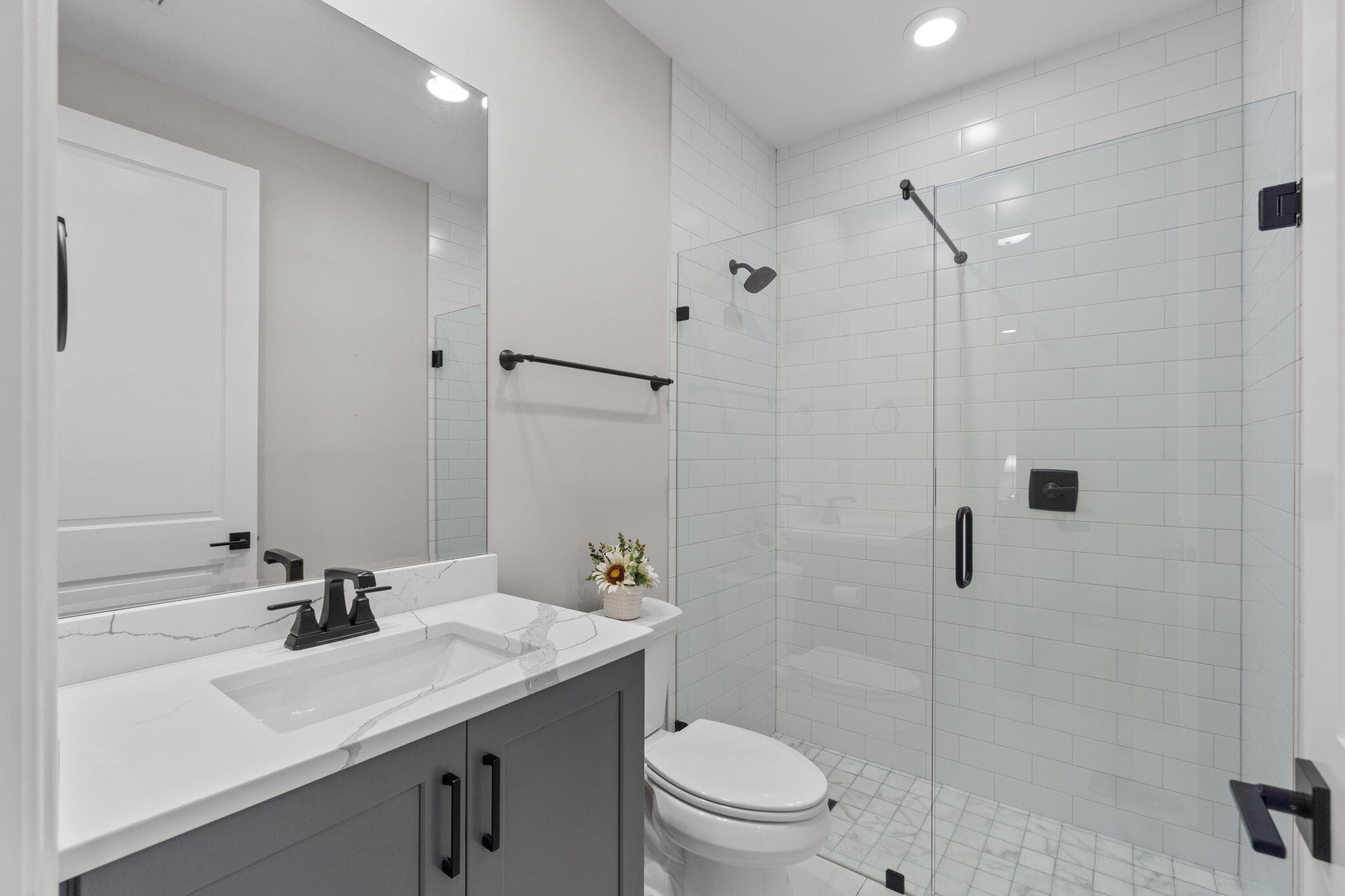 151 Raiders Trail Valparaiso, FL 32580 - Photo 26 of 32 Bathroom 3