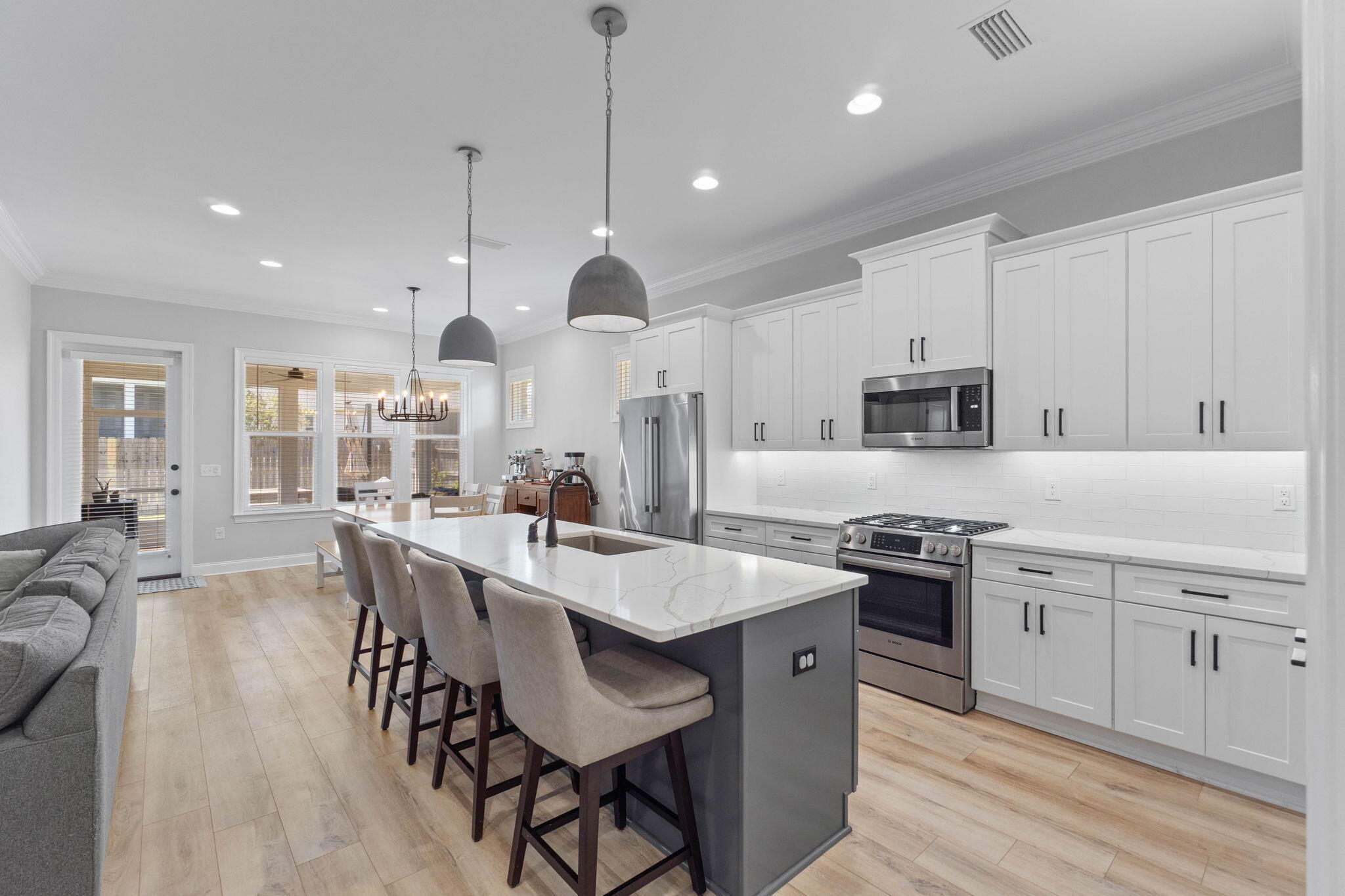 151 Raiders Trail Valparaiso, FL 32580 - Photo 7 of 32 Kitchen