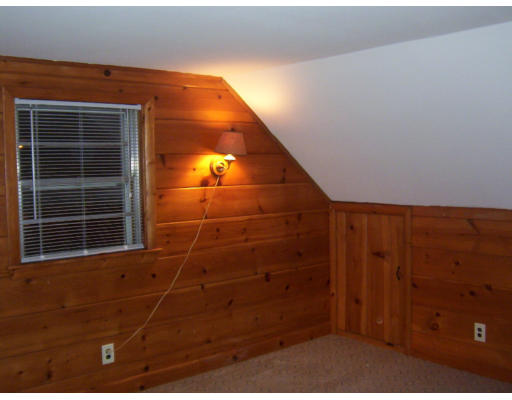 238 Foster Road Tewksbury, MA 01876 - Photo 13 of 14 Gallery Image 13