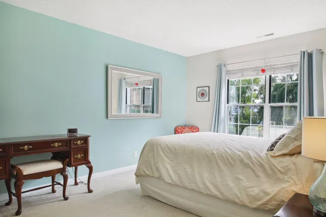 $190,000 | 5998 Chasewood Parkway, Unit 1, Minnetonka, MN 55343