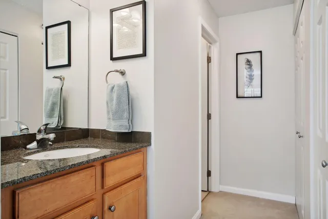 $190,000 | 5998 Chasewood Parkway, Unit 1, Minnetonka, MN 55343