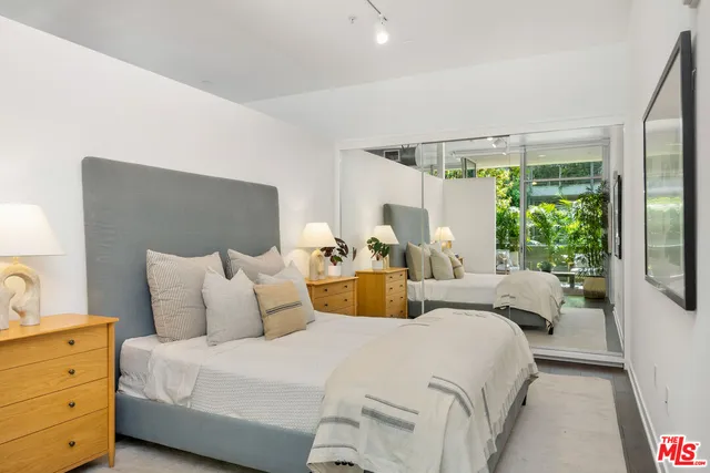 $1,125,000 | 4080 Glencoe Avenue, Unit 104, Marina del Rey, CA 90292