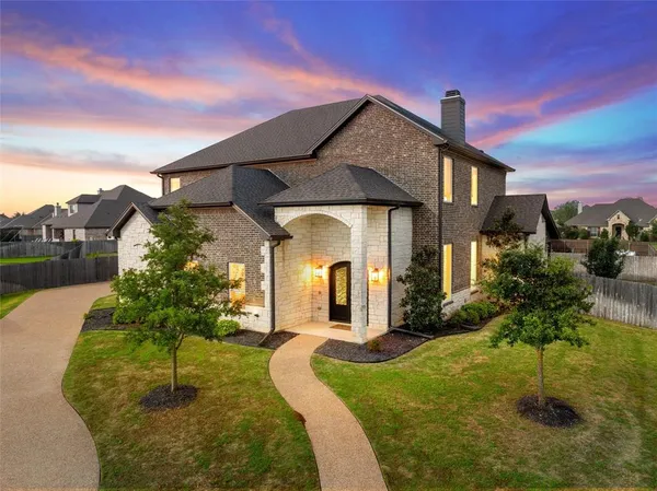 $744,900 | 518 Stone Canyon Drive, Waco, TX 76657