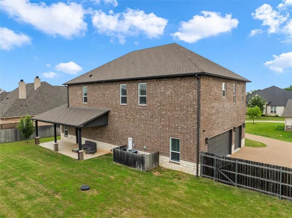 $744,900 | 518 Stone Canyon Drive, Waco, TX 76657