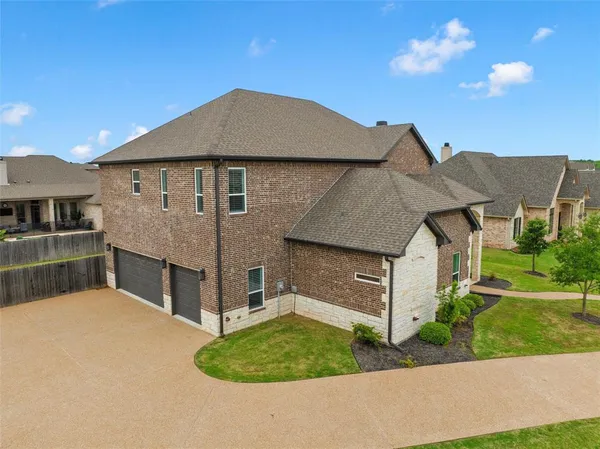 $744,900 | 518 Stone Canyon Drive, Waco, TX 76657