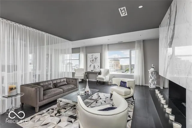 $2,200,000 | 333 Massachusetts Avenue, Unit PH1, Indianapolis, IN 46204