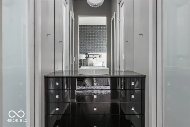 $2,200,000 | 333 Massachusetts Avenue, Unit PH1, Indianapolis, IN 46204