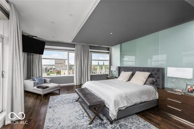 $2,200,000 | 333 Massachusetts Avenue, Unit PH1, Indianapolis, IN 46204