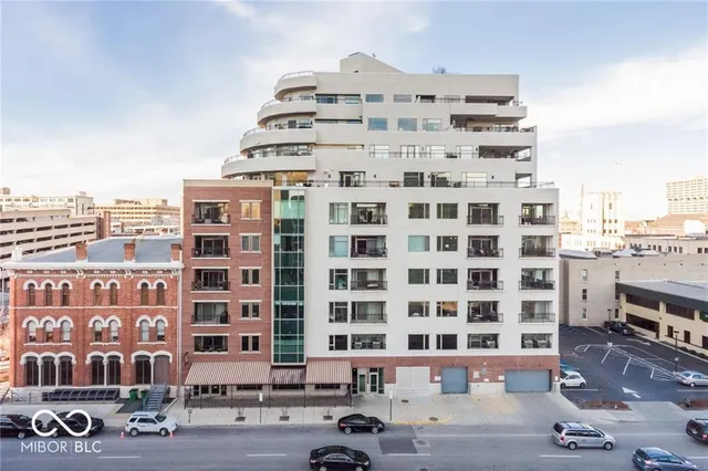 $2,200,000 | 333 Massachusetts Avenue, Unit PH1, Indianapolis, IN 46204