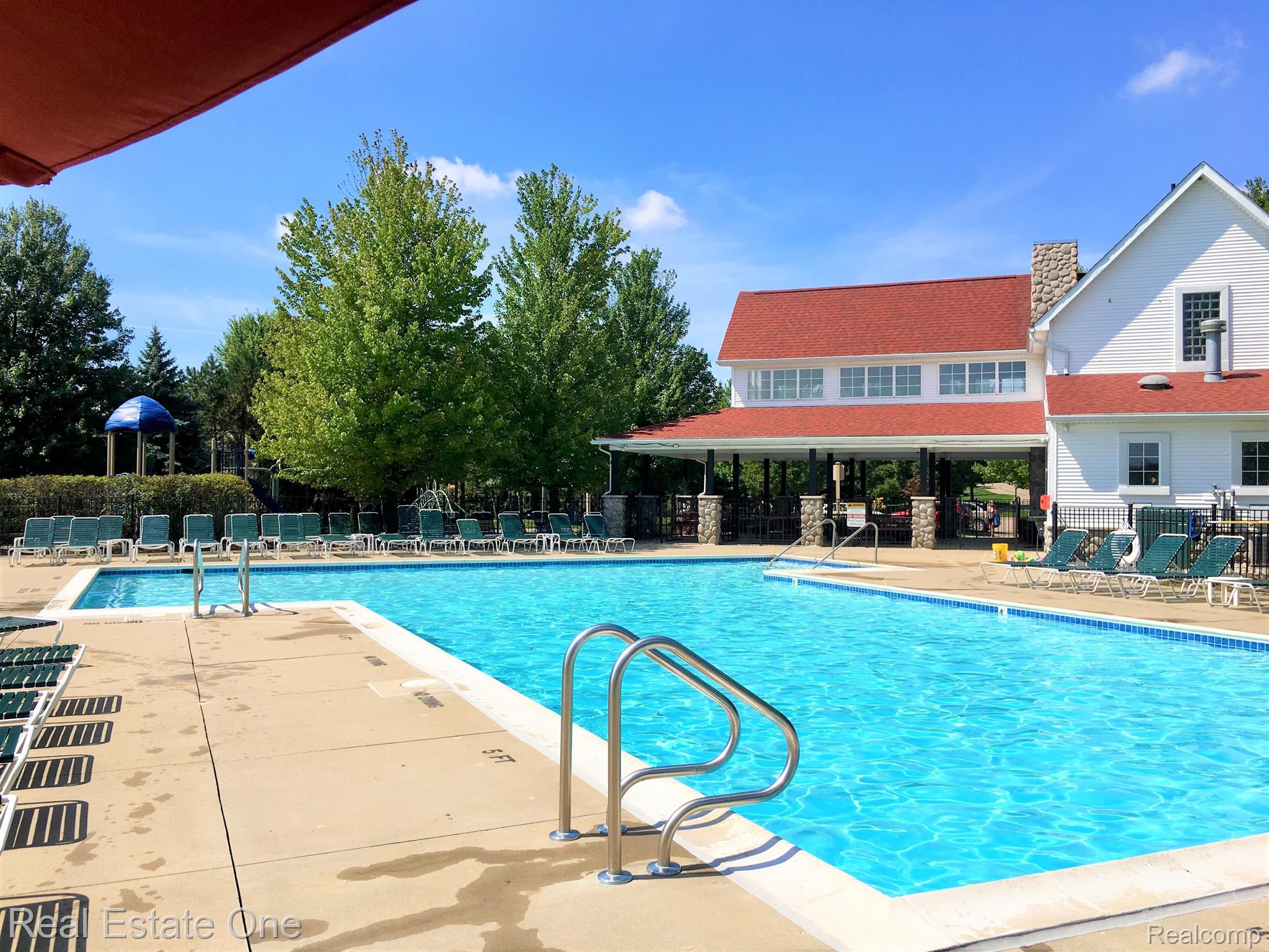 726 Loggers Circle Rochester, MI 48307 - Photo 53 of 64 Community Pool