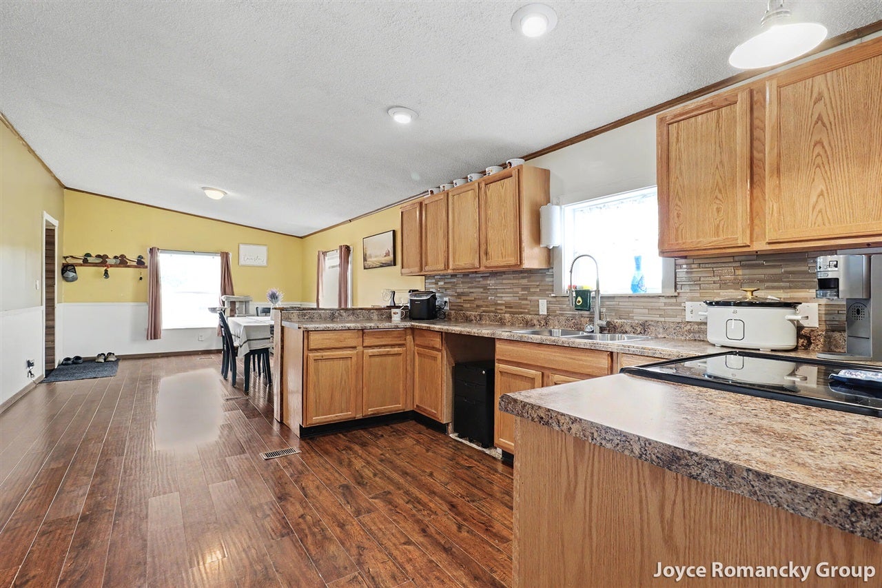 20428 5 Mile Road Morley, MI 49336 - Photo 11 of 28 Gallery Image 11