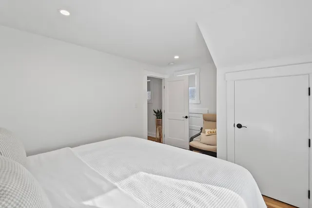 $3,500 | 9 Park Street, Shrewsbury, MA 01545