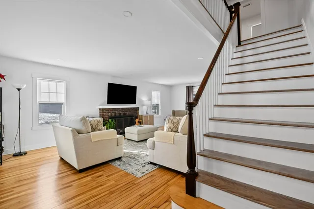 $3,500 | 9 Park Street, Shrewsbury, MA 01545