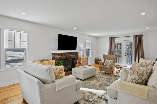 $3,500 | 9 Park Street, Shrewsbury, MA 01545