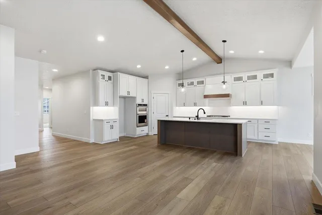 $794,850 | 18050 East Wind Rose Court, Greenacres, WA 99016