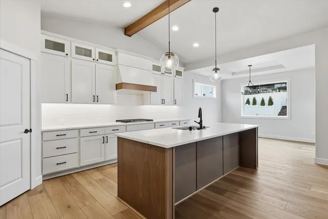 $794,850 | 18050 East Wind Rose Court, Greenacres, WA 99016