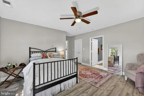 $440,000 | 6704 Holly Farm Lane, Unit 112, Warrenton, VA 20187