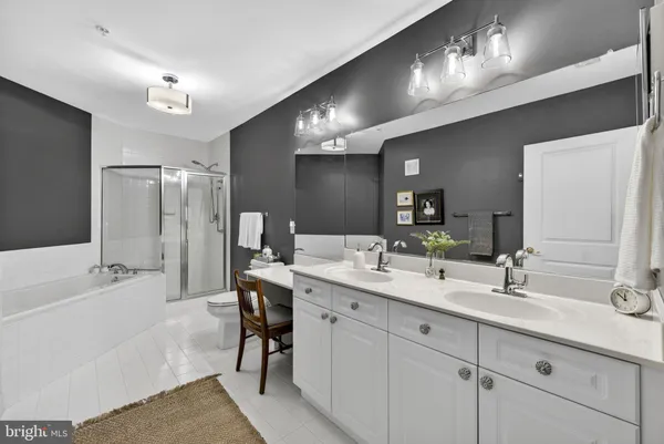 $440,000 | 6704 Holly Farm Lane, Unit 112, Warrenton, VA 20187