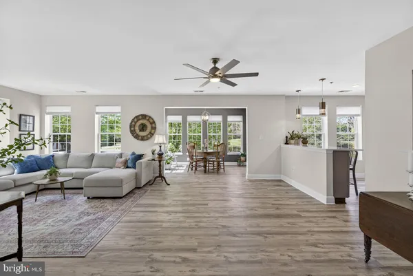 $440,000 | 6704 Holly Farm Lane, Unit 112, Warrenton, VA 20187