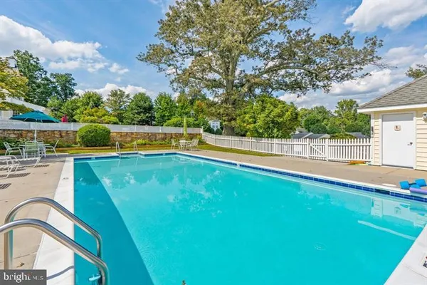 $440,000 | 6704 Holly Farm Lane, Unit 112, Warrenton, VA 20187