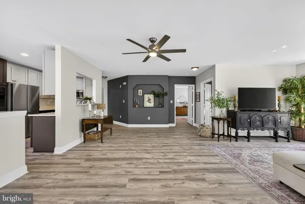 $440,000 | 6704 Holly Farm Lane, Unit 112, Warrenton, VA 20187
