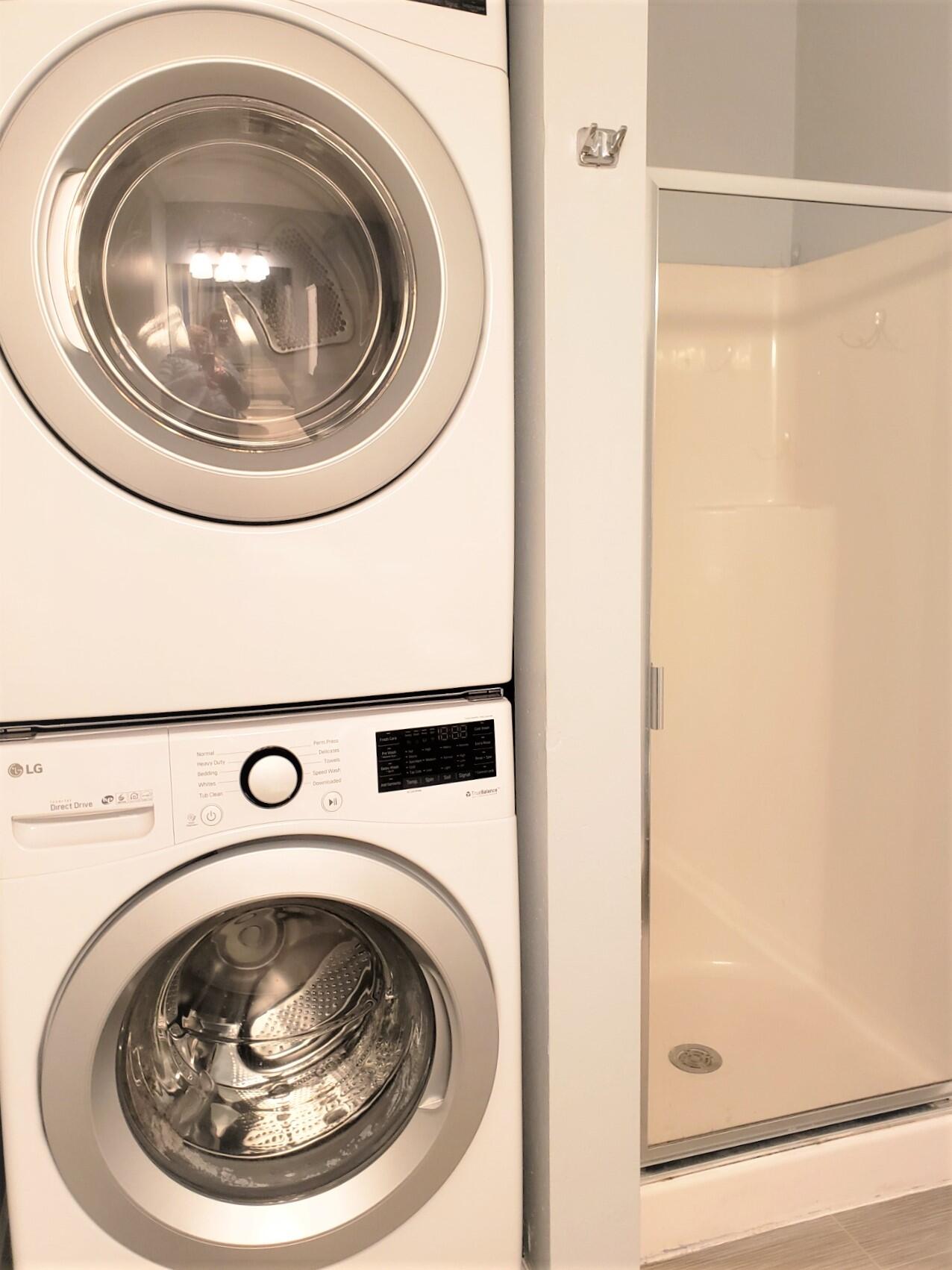 4737 South Hunter Lane New Berlin, WI 53151 - Photo 12 of 17 New appliances included