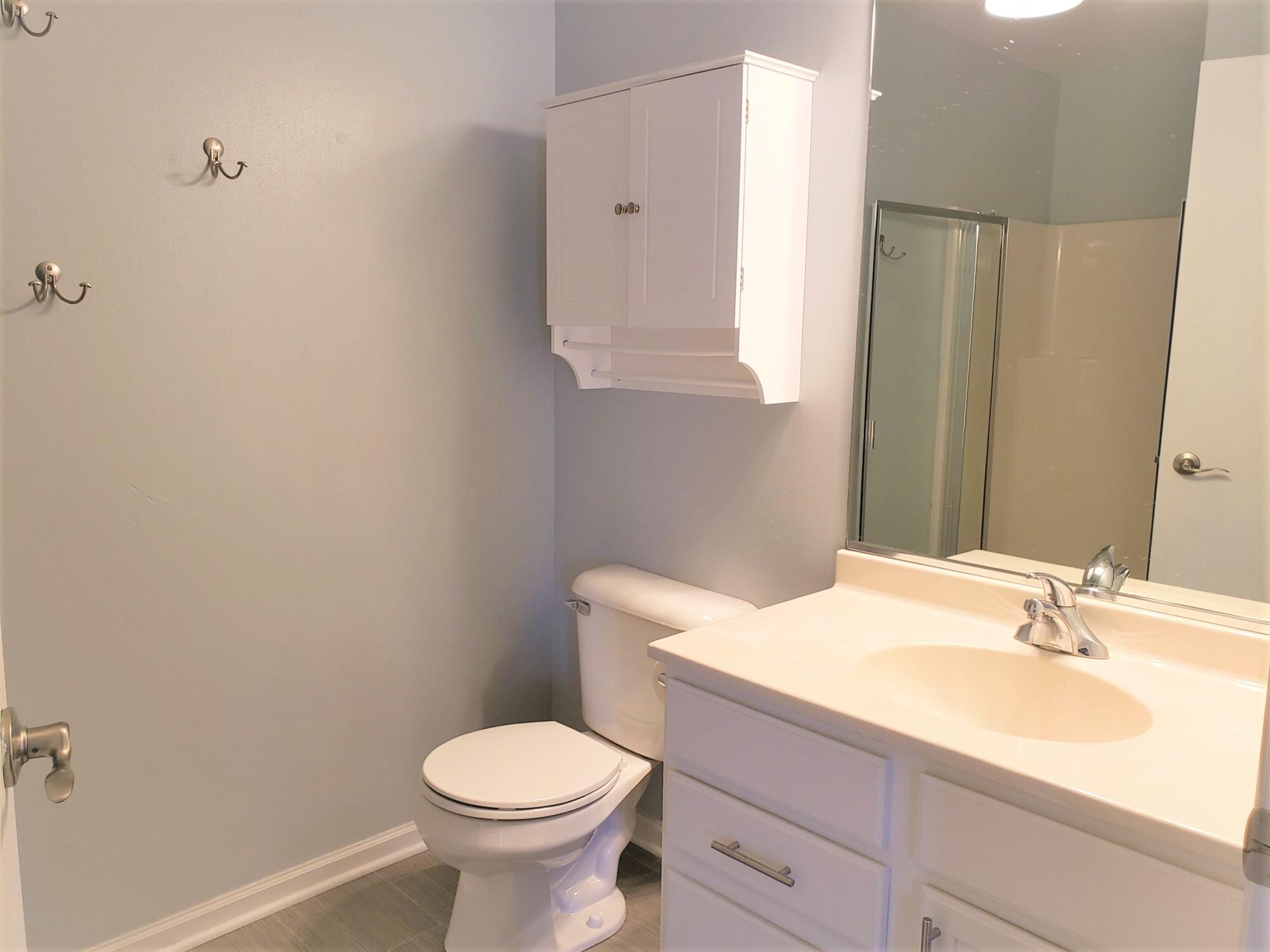 4737 South Hunter Lane New Berlin, WI 53151 - Photo 13 of 17 2nd full bath