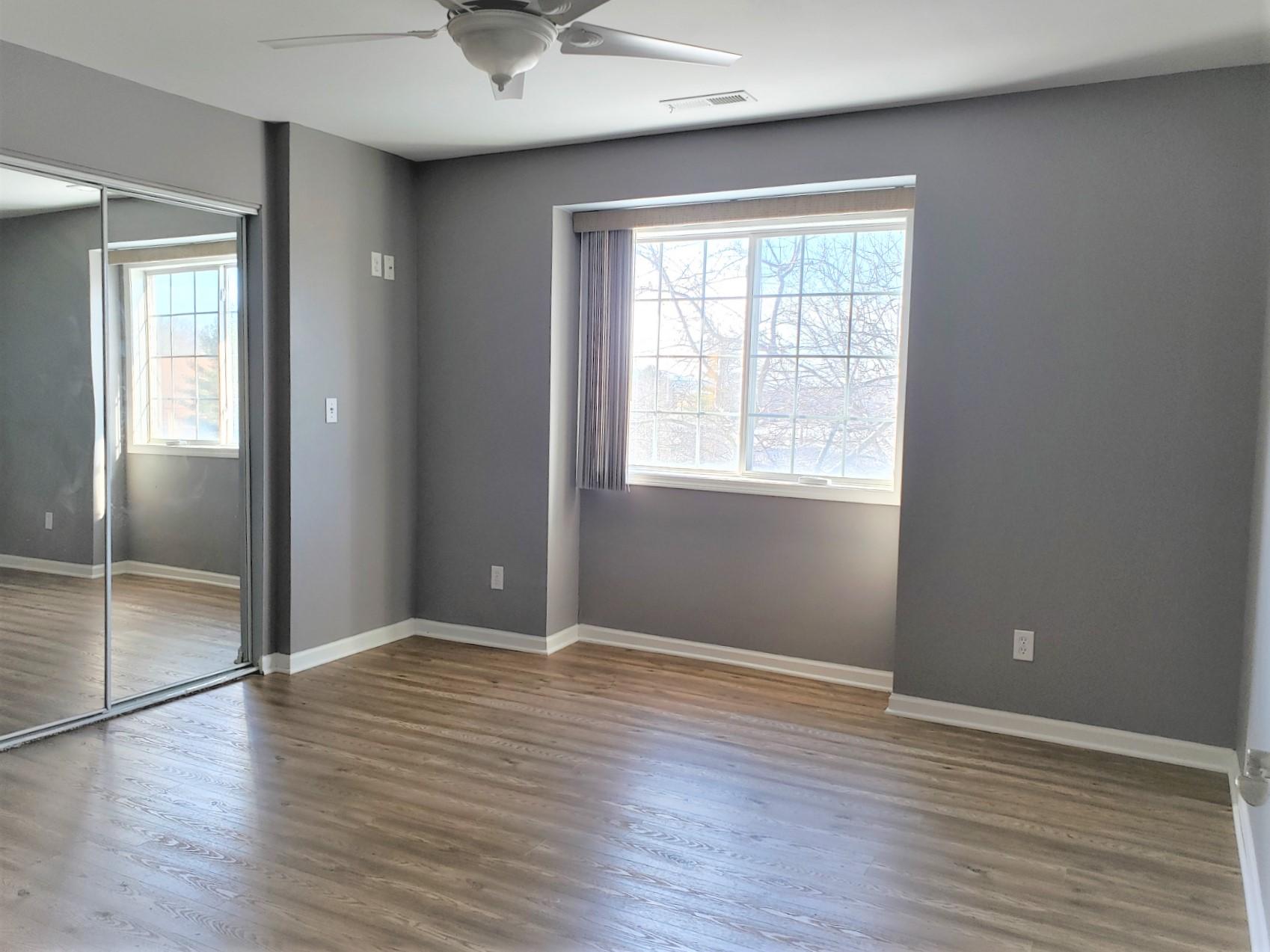 4737 South Hunter Lane New Berlin, WI 53151 - Photo 7 of 17 Master suite with full bath