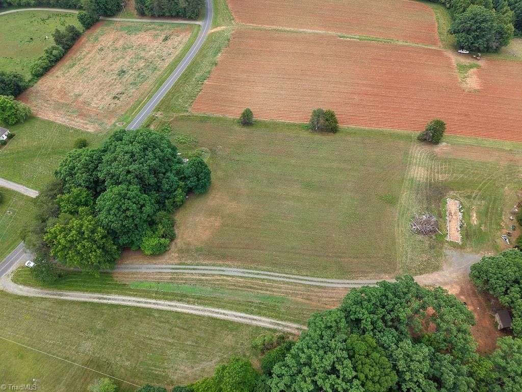 2025 Lace Knoll Road East Bend, NC 27018 - Photo 21 of 42