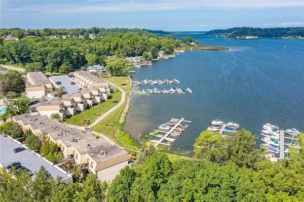 $299,900 | 351 Bay Village Drive, Irondequoit, NY 14609