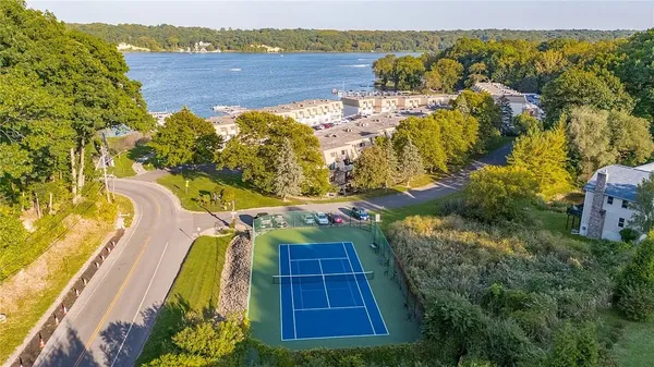 $299,900 | 351 Bay Village Drive, Irondequoit, NY 14609