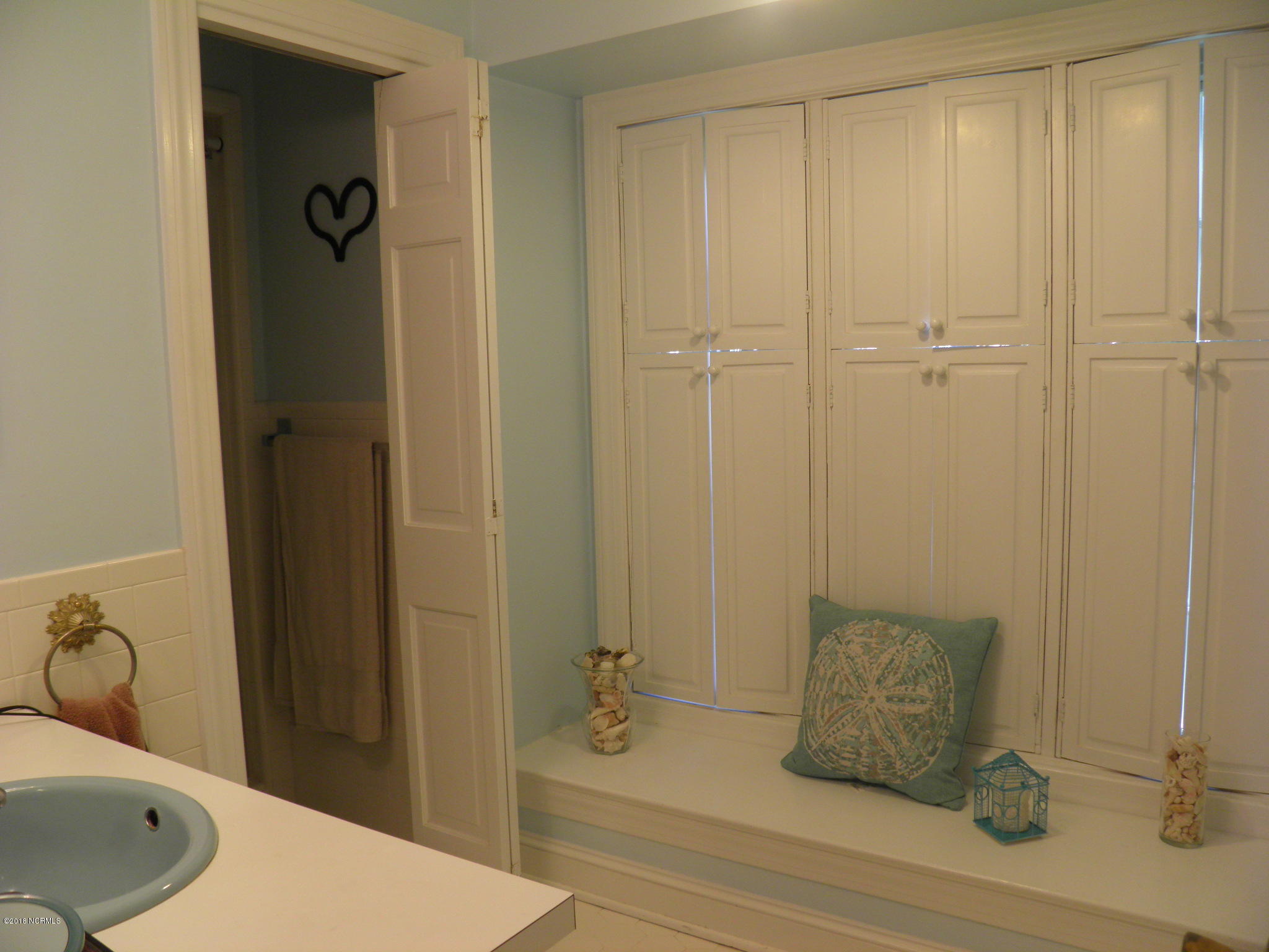 3704 Woodlawn Road Rocky Mount, NC 27804 - Photo 16 of 34 Master Bath
