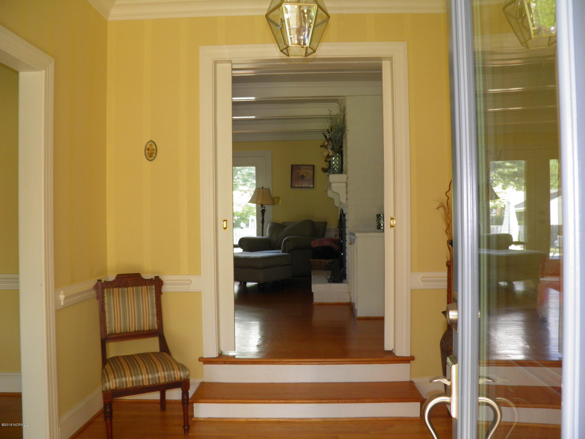 3704 Woodlawn Road Rocky Mount, NC 27804 - Photo 3 of 34 Entry