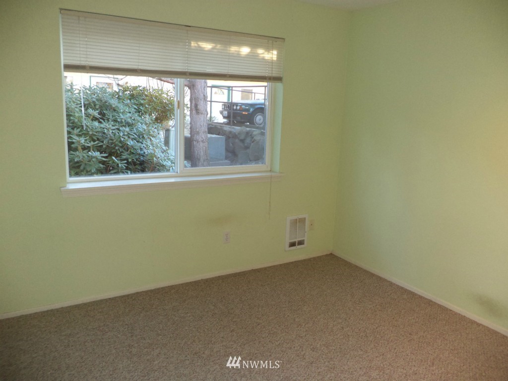 833 Southwest Sunset Boulevard, Unit C17 Renton, WA 98057 - Photo 13 of 15