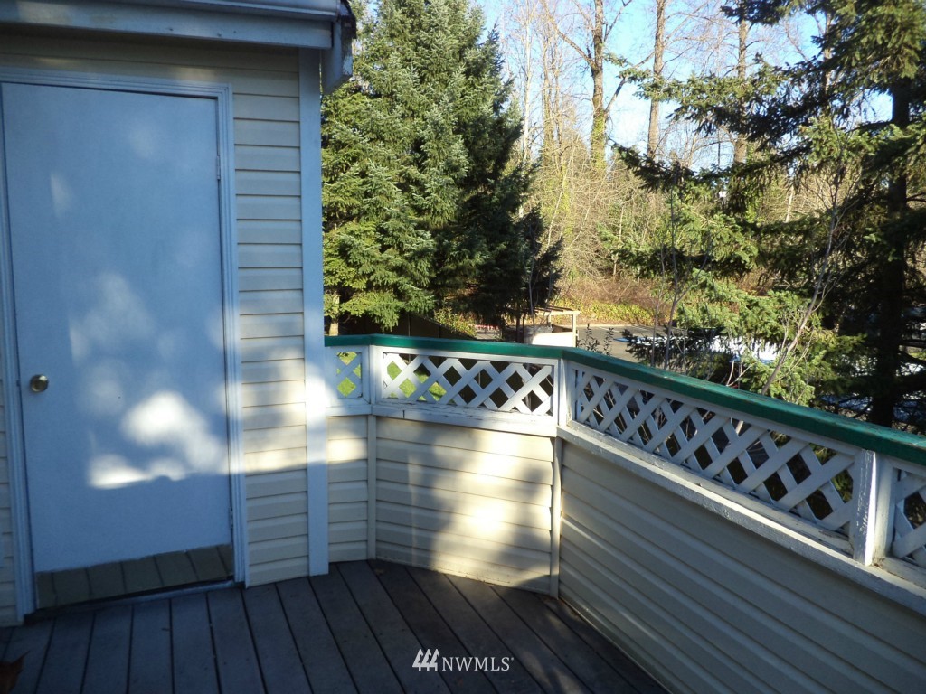 833 Southwest Sunset Boulevard, Unit C17 Renton, WA 98057 - Photo 14 of 15