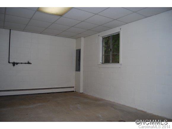 439 Rowland Rd. Swannanoa, NC 28778 - Photo 14 of 21 Gallery Image 14
