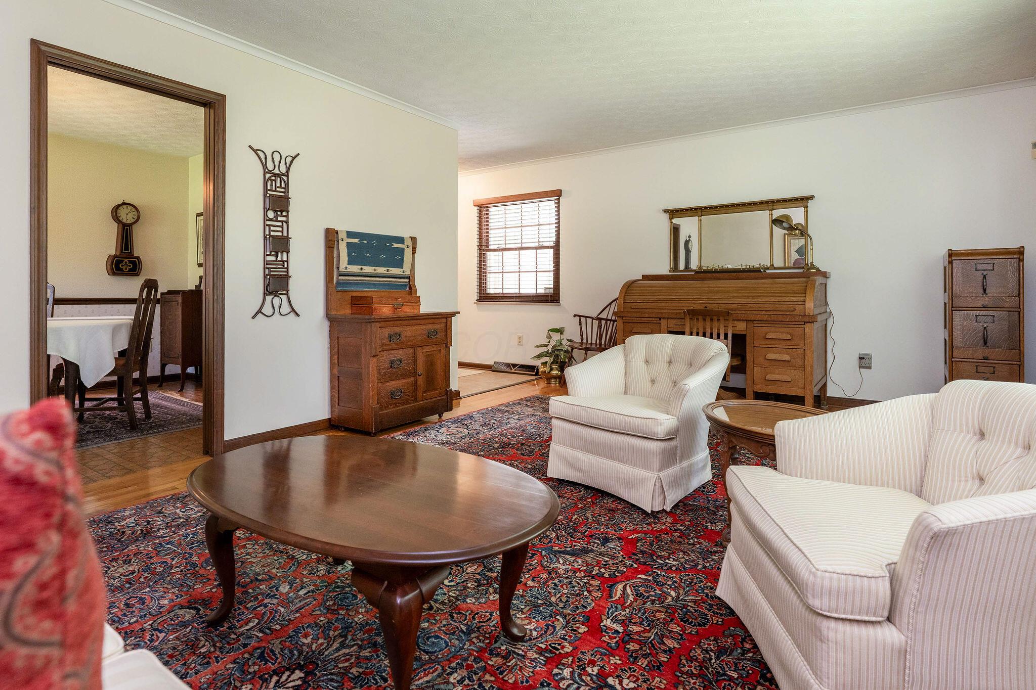 1350 Carriage Road Powell, OH 43065 - Photo 11 of 80 1350CarriageRd-40