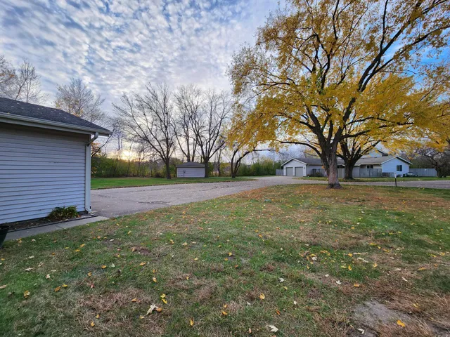 $234,900 | 1008 Carmel Court, Shoreview, MN 55126