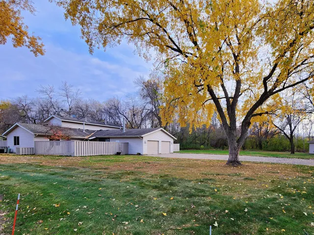 $234,900 | 1008 Carmel Court, Shoreview, MN 55126