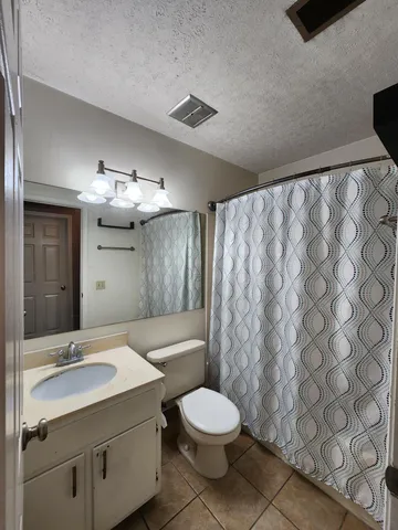 $234,900 | 1008 Carmel Court, Shoreview, MN 55126