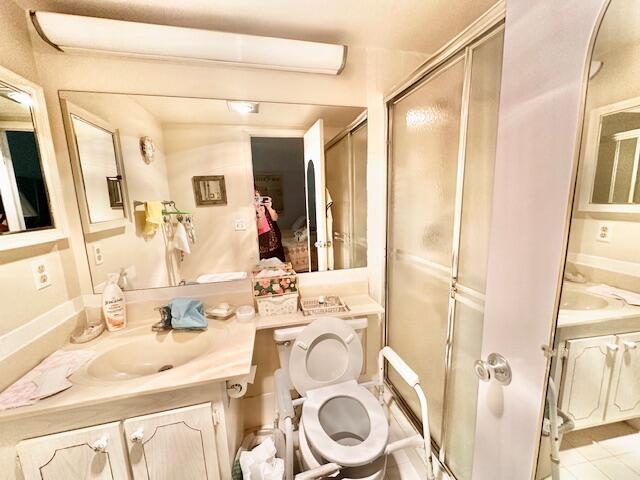 208 Preston F Boca Raton, FL 33434 - Photo 7 of 33 Master Bathroom w/Shower