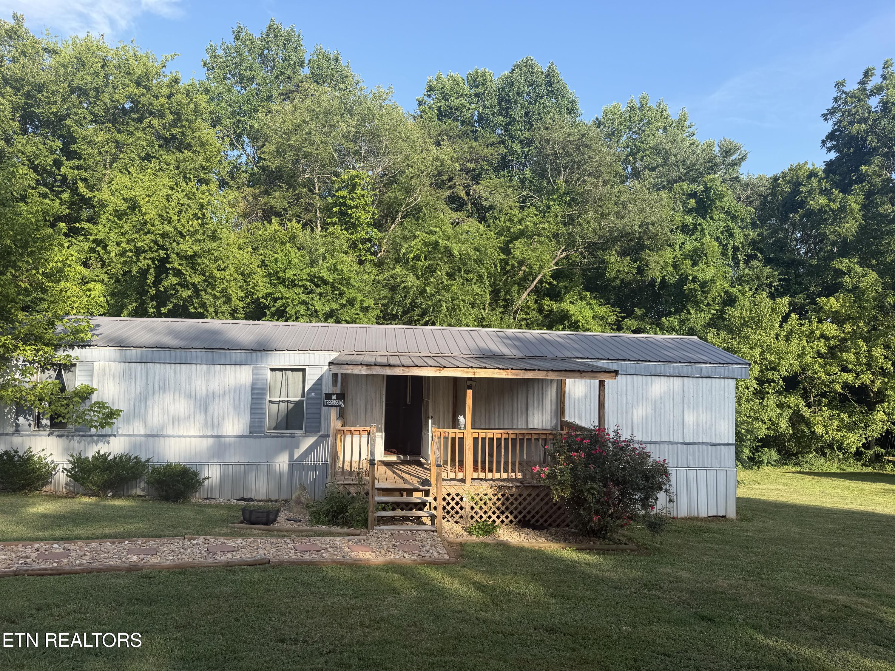 2839 West Old Topside Road Louisville, TN 37777 - Photo 2 of 22 IMG_5522