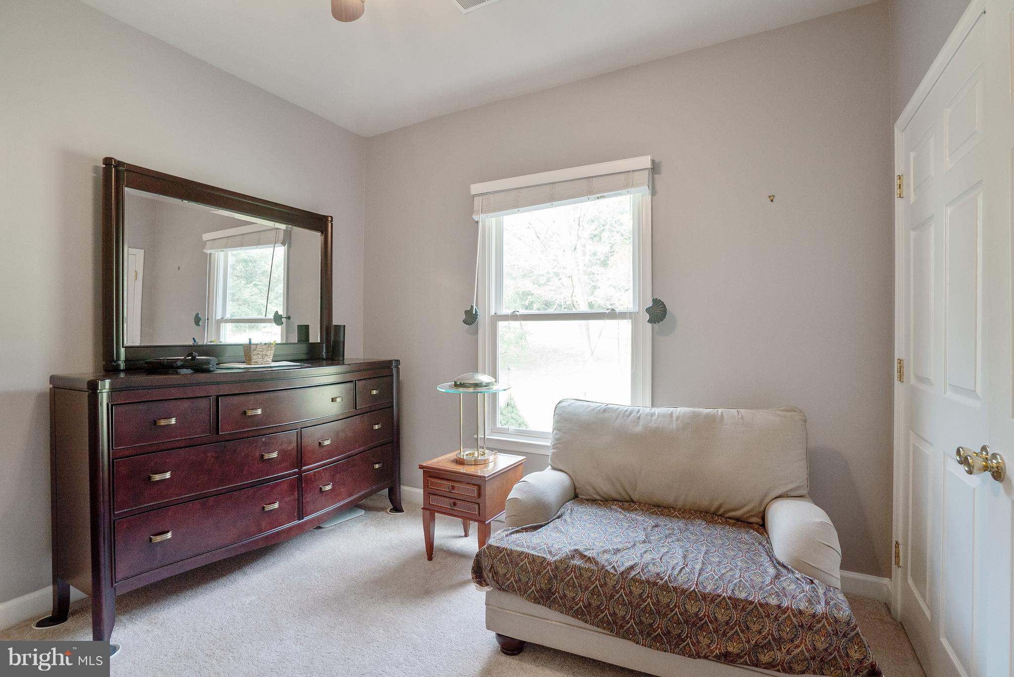 21310 Woodfield Road Gaithersburg, MD 20882 - Photo 21 of 34 Bedroom