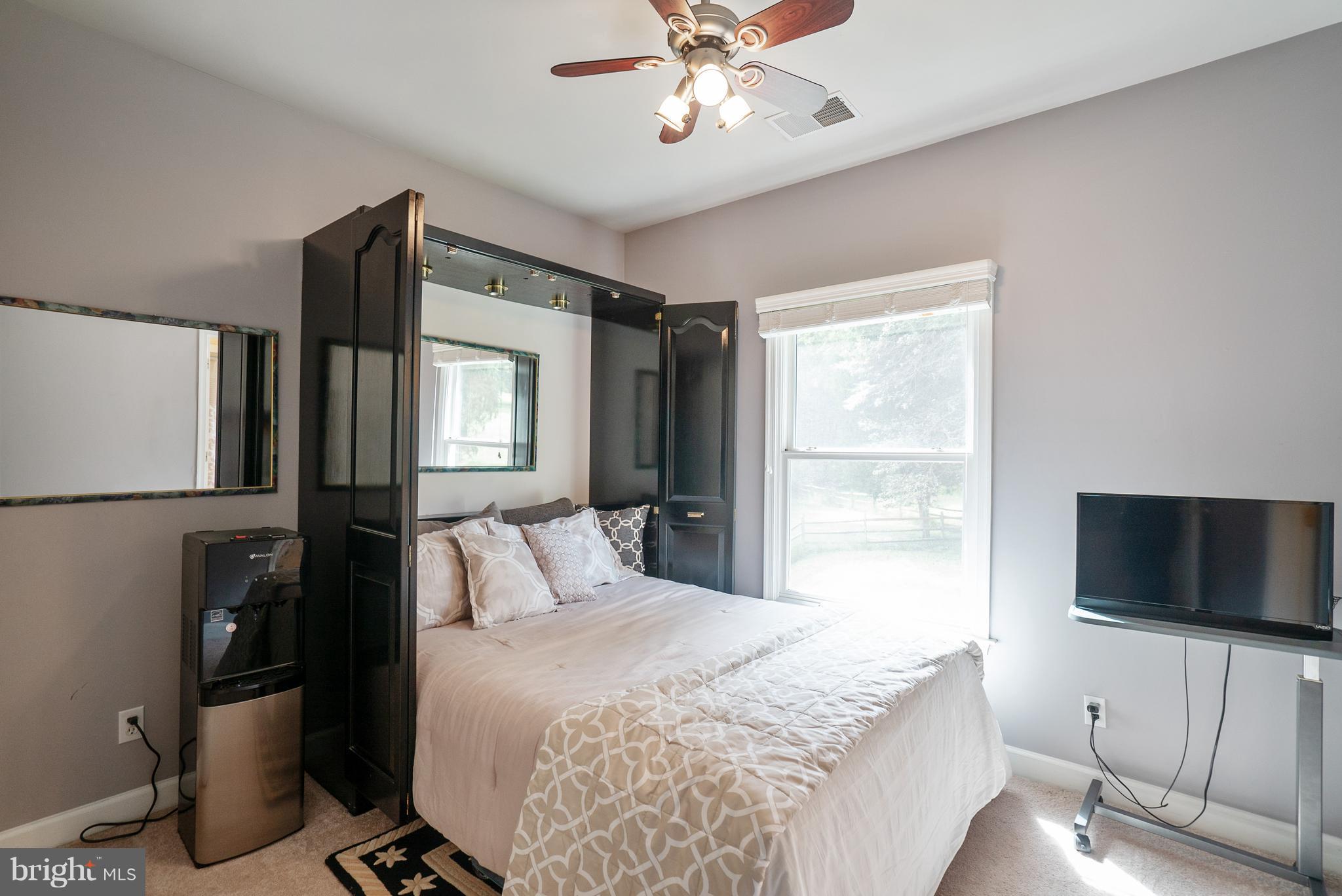 21310 Woodfield Road Gaithersburg, MD 20882 - Photo 29 of 34 Bedroom