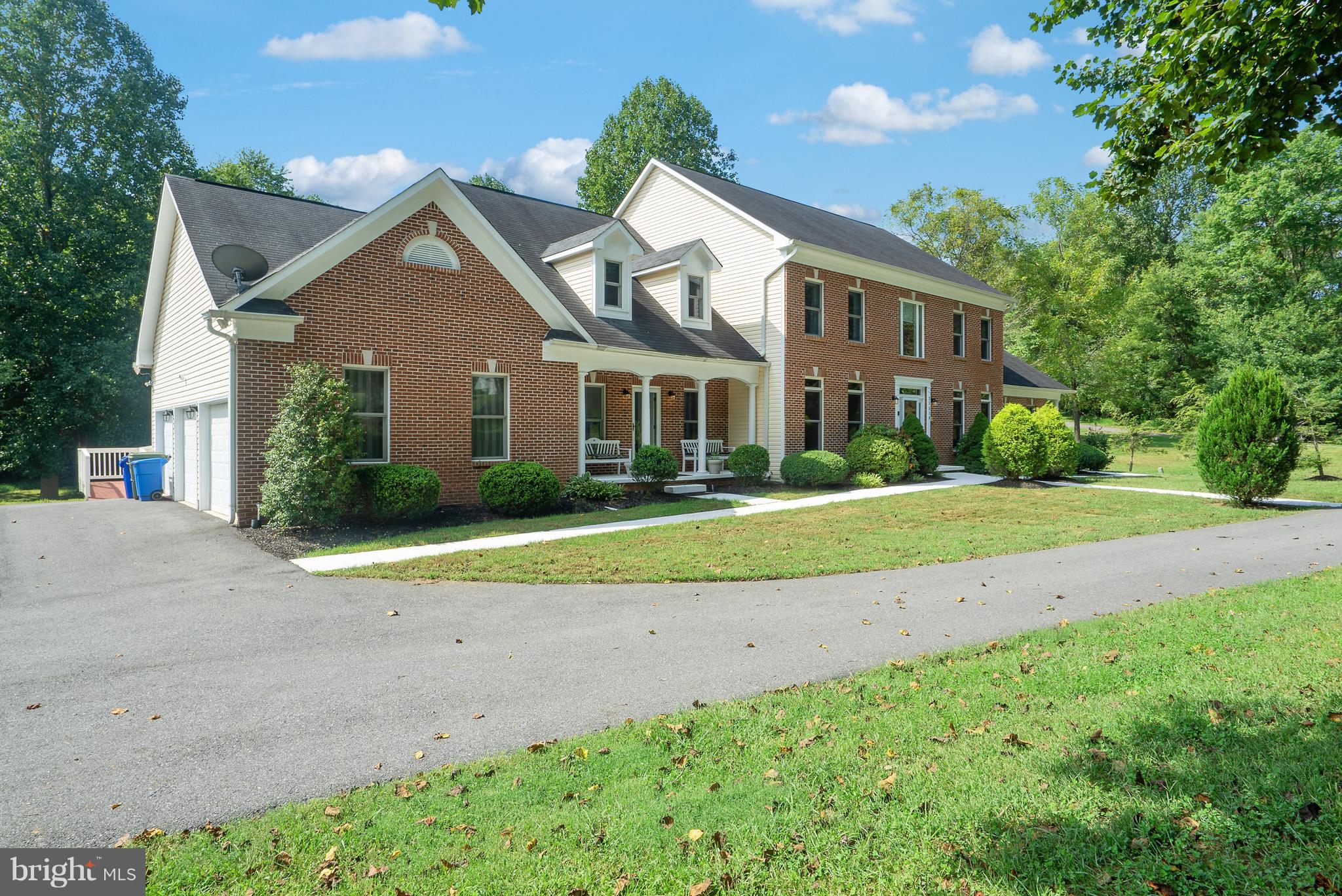 21310 Woodfield Road Gaithersburg, MD 20882 - Photo 34 of 34 Side view